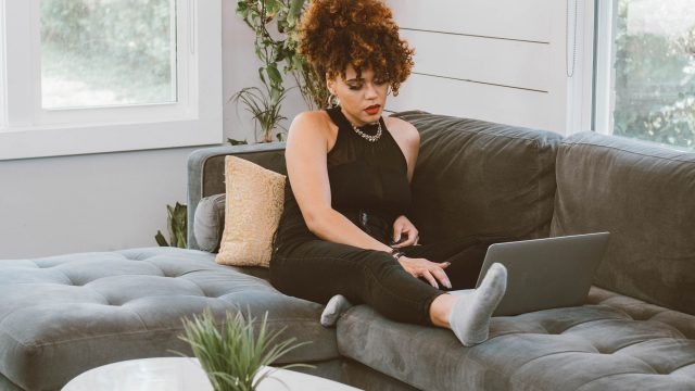 createherstock-2022-WFH-Chill-Neo-Latrica-11